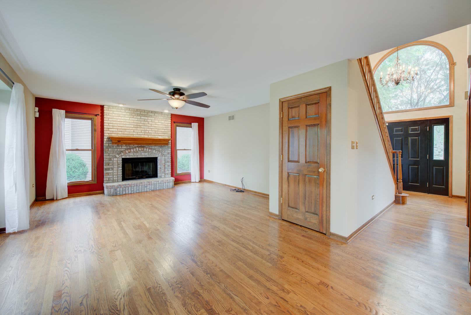 2327 Snapdragon Road Naperville, IL 60564 - Photo 11 of 42 Gallery Image 11