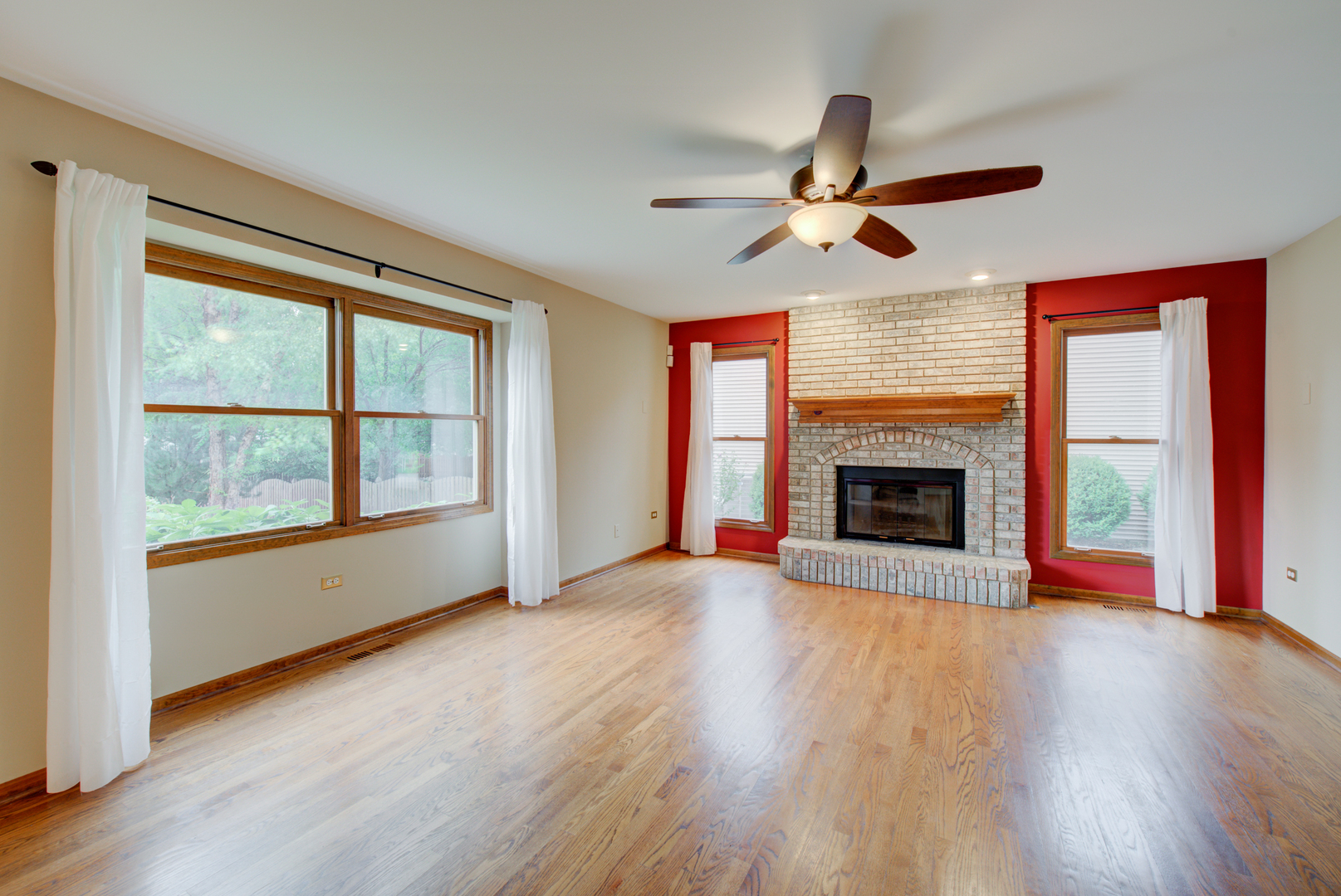 2327 Snapdragon Road Naperville, IL 60564 - Photo 12 of 42 Gallery Image 12