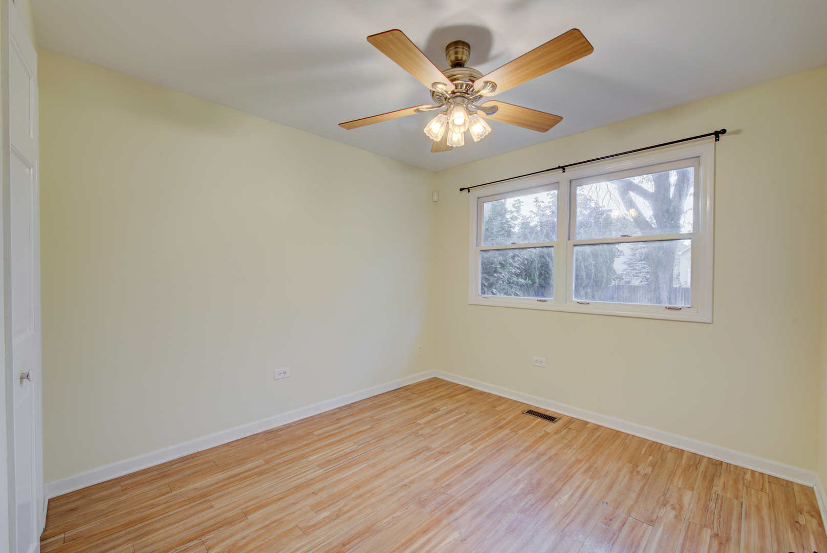 2327 Snapdragon Road Naperville, IL 60564 - Photo 27 of 42 Gallery Image 27