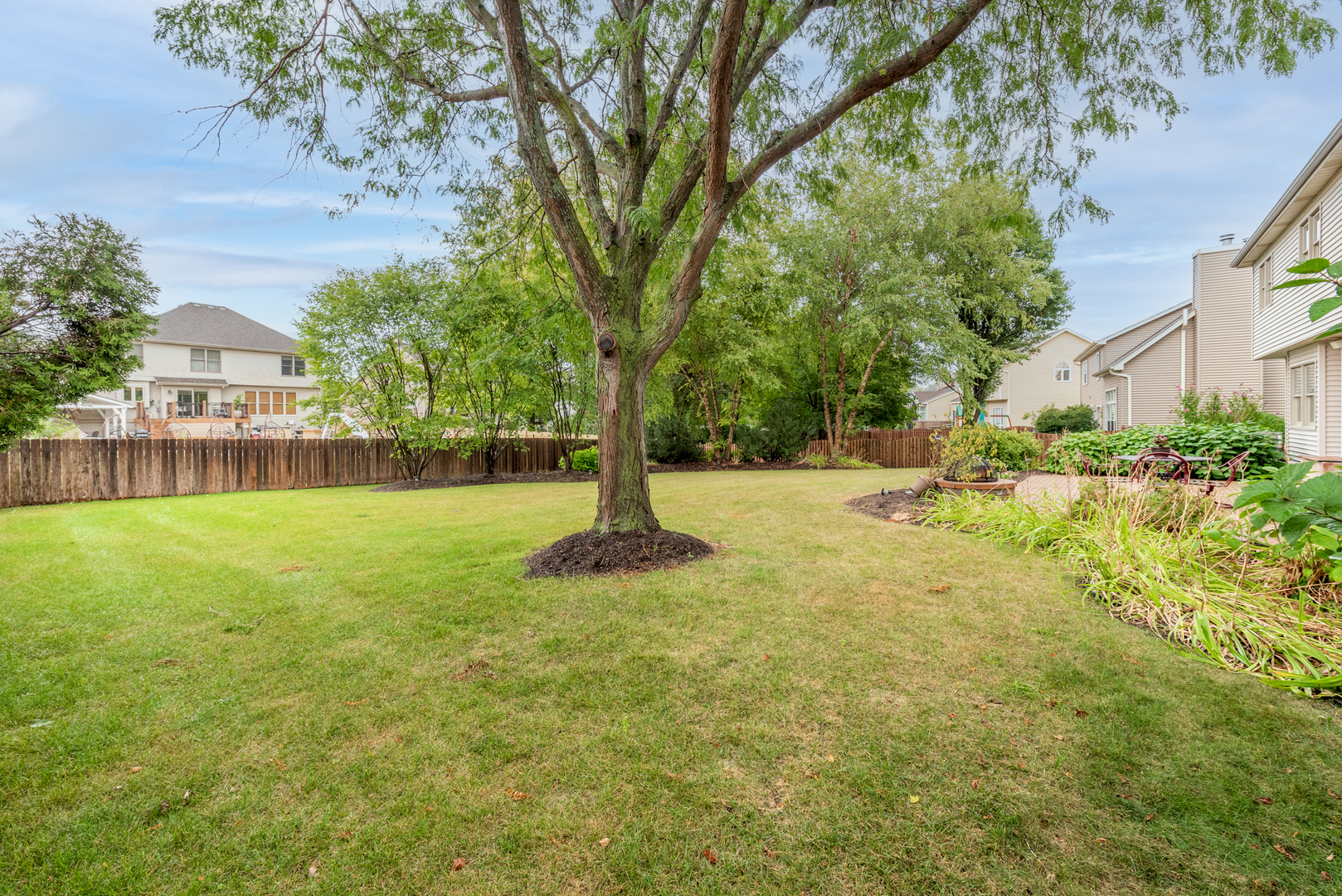 2327 Snapdragon Road Naperville, IL 60564 - Photo 35 of 42 Gallery Image 35