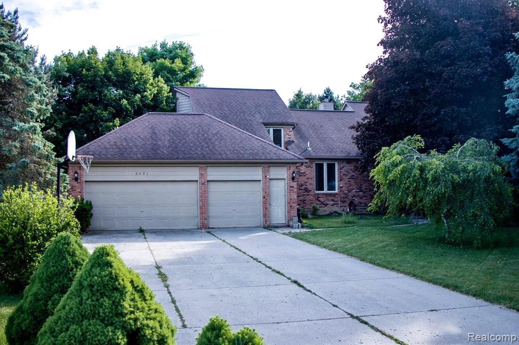 2591 Meadowview Court Rochester Hills, MI 48306 - Photo 1 of 30