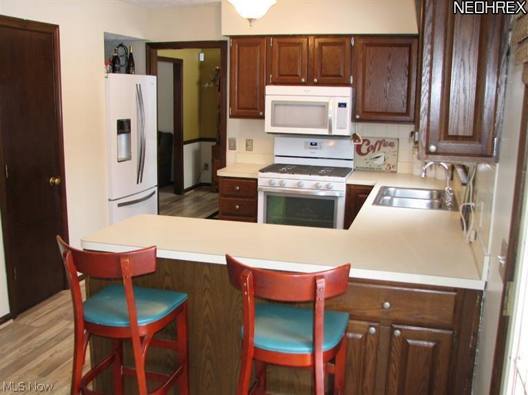 2910 Vincent Road Silver Lake, OH 44224 - Photo 5 of 19 Gallery Image 5
