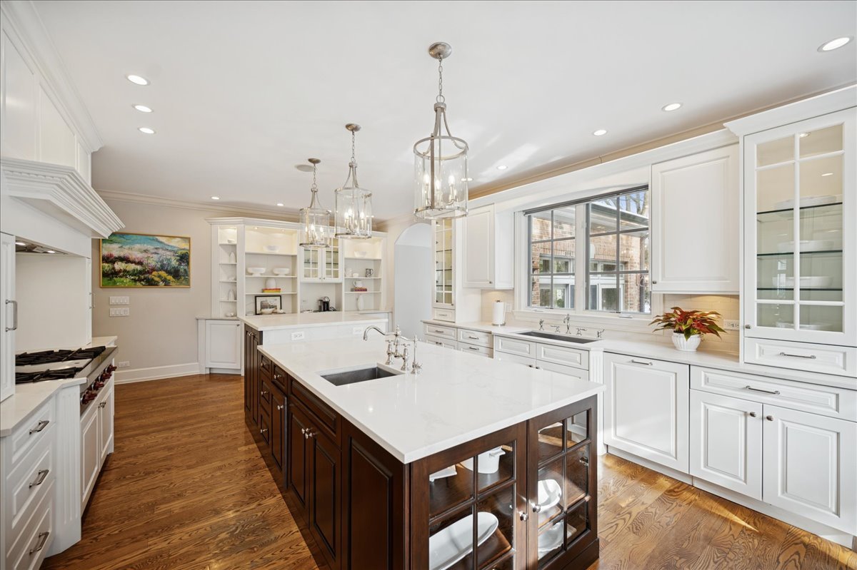 985 Pine Tree Lane Winnetka, IL 60093 - Photo 16 of 60