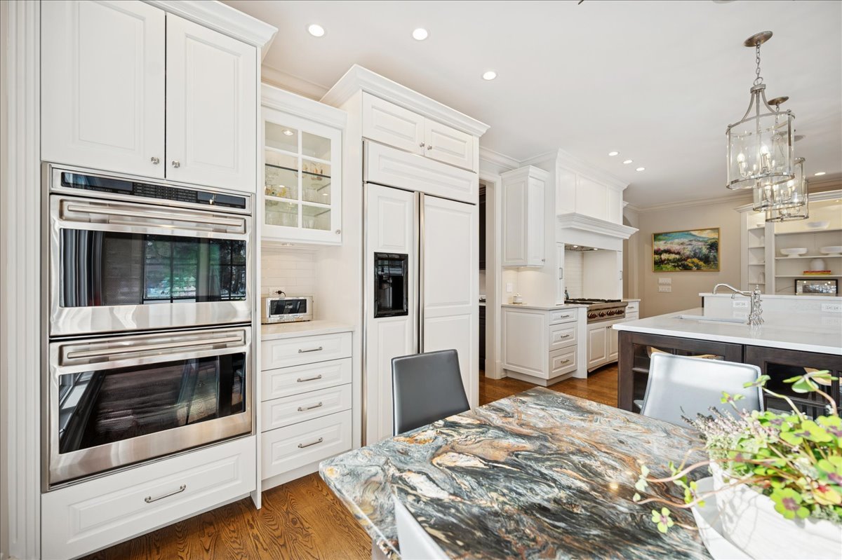 985 Pine Tree Lane Winnetka, IL 60093 - Photo 17 of 60