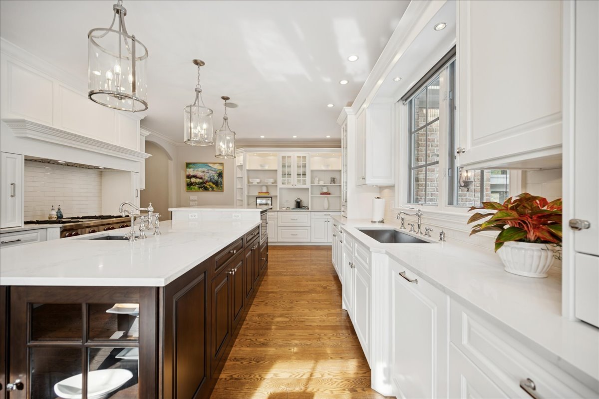 985 Pine Tree Lane Winnetka, IL 60093 - Photo 18 of 60