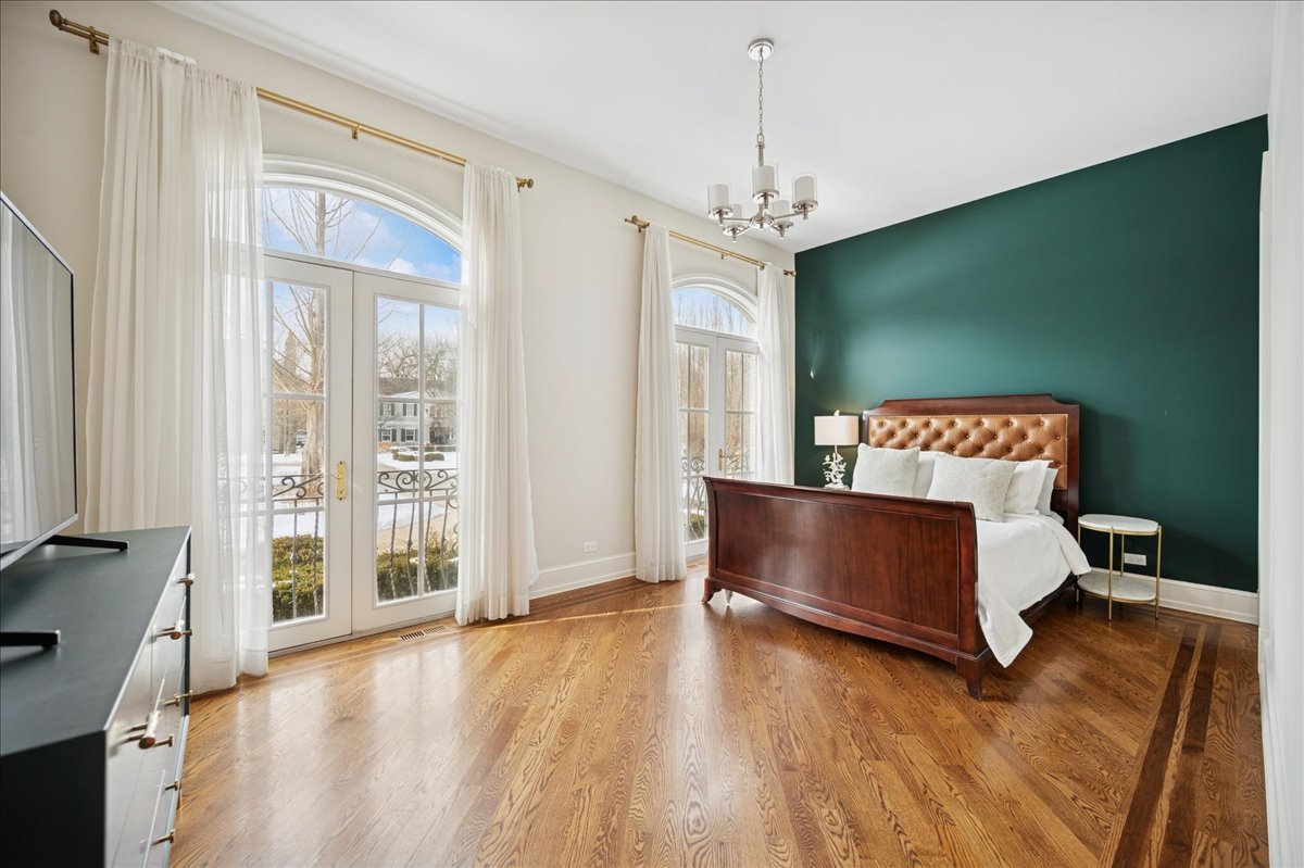 985 Pine Tree Lane Winnetka, IL 60093 - Photo 29 of 60