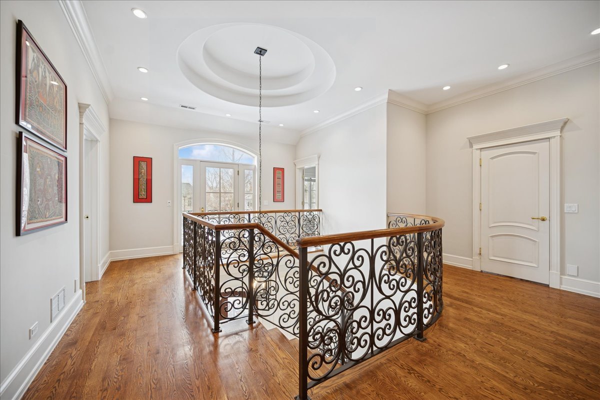 985 Pine Tree Lane Winnetka, IL 60093 - Photo 31 of 60