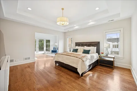 $2,885,000 | 985 Pine Tree Lane, Winnetka, IL 60093