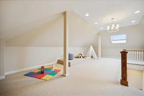 $2,885,000 | 985 Pine Tree Lane, Winnetka, IL 60093