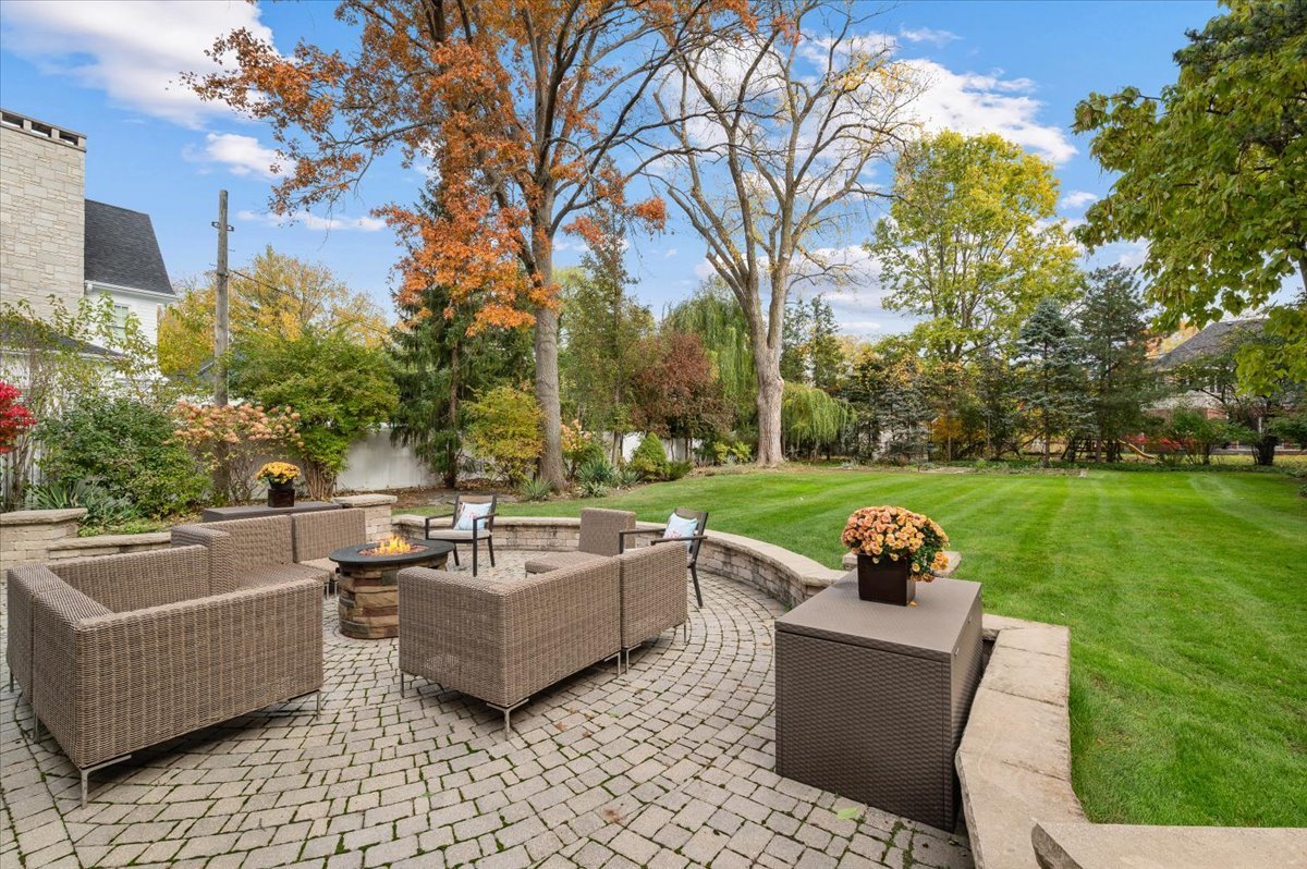 985 Pine Tree Lane Winnetka, IL 60093 - Photo 55 of 60