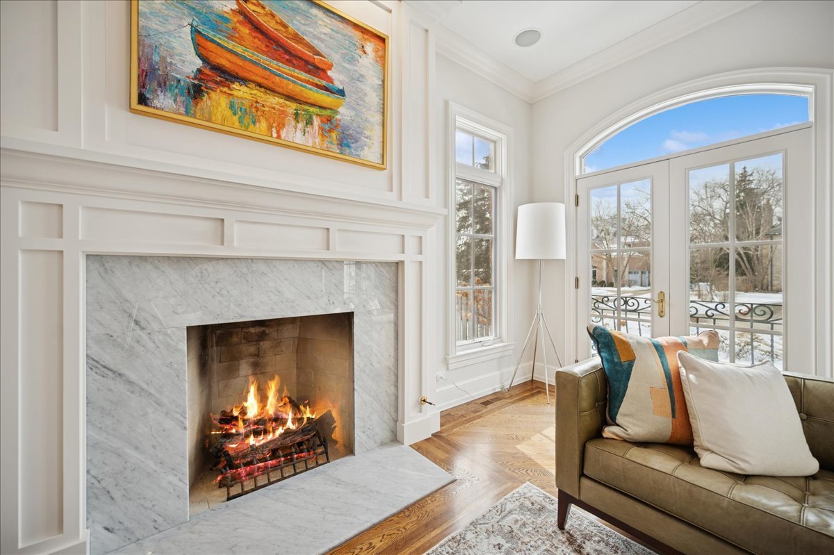 985 Pine Tree Lane Winnetka, IL 60093 - Photo 8 of 60