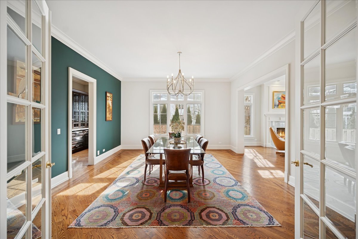 985 Pine Tree Lane Winnetka, IL 60093 - Photo 9 of 60