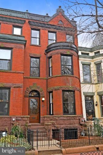 809 Independence Avenue Southeast Washington, DC 20003 - Photo 1 of 1 Exterior (Main)