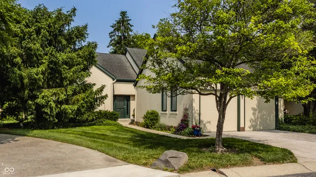 $325,000 | 4428 Edinburgh Point, Indianapolis, IN 46228