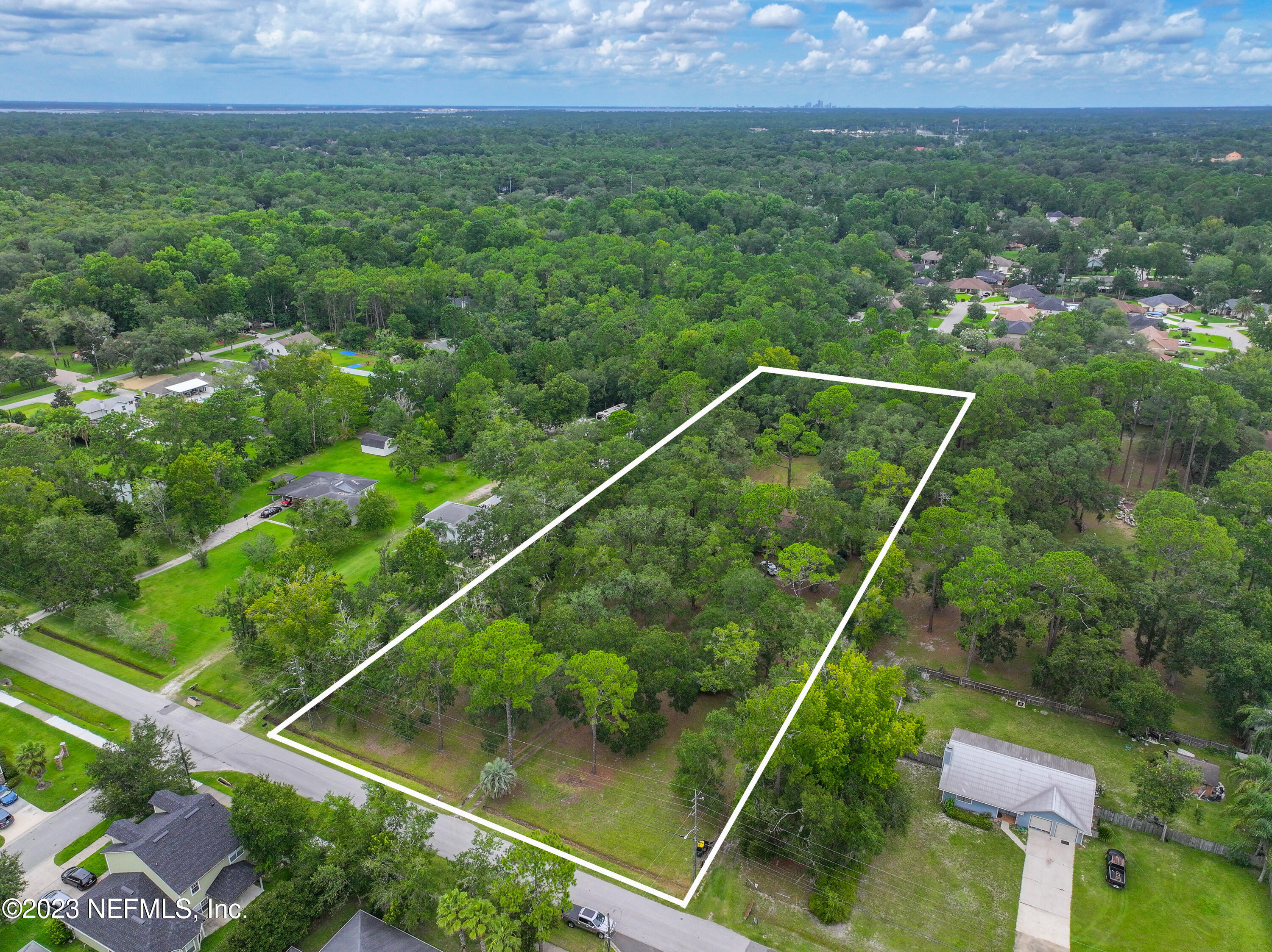 4175 Tar Kiln Road Jacksonville, FL 32223 - Photo 6 of 28 4175 Tar Kiln Rd_K2 Edit-6 with Lines