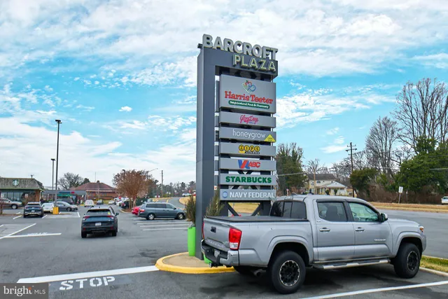 $1,295,000 | 6323 Everglades Drive, Alexandria, VA 22312