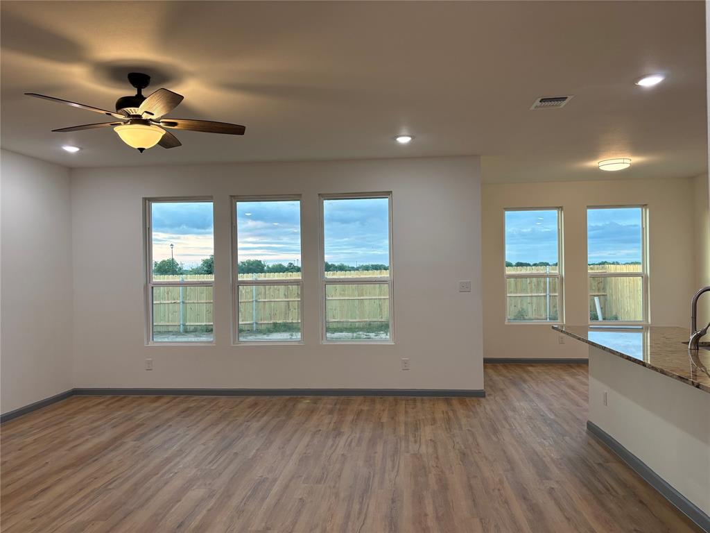 1009 Springview Lane Mabank, TX 75147 - Photo 2 of 16