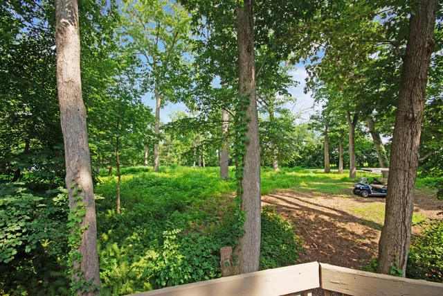 $3,000 | 403 Deerpath West, Unit F, Fontana, WI 53125