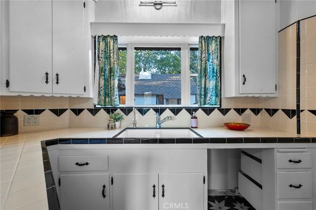 $1,599,999 | 1855 Verdugo Knolls Drive, Glendale, CA 91208