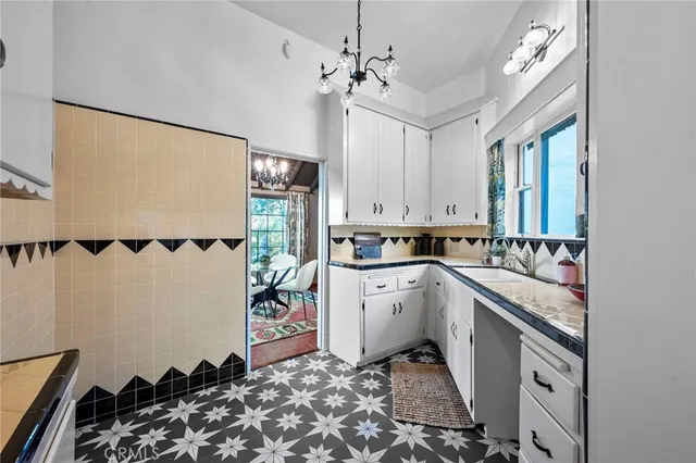 $1,599,999 | 1855 Verdugo Knolls Drive, Glendale, CA 91208