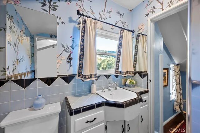 $1,599,999 | 1855 Verdugo Knolls Drive, Glendale, CA 91208