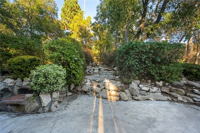 $1,599,999 | 1855 Verdugo Knolls Drive, Glendale, CA 91208