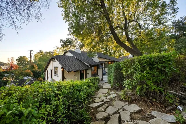 $1,599,999 | 1855 Verdugo Knolls Drive, Glendale, CA 91208