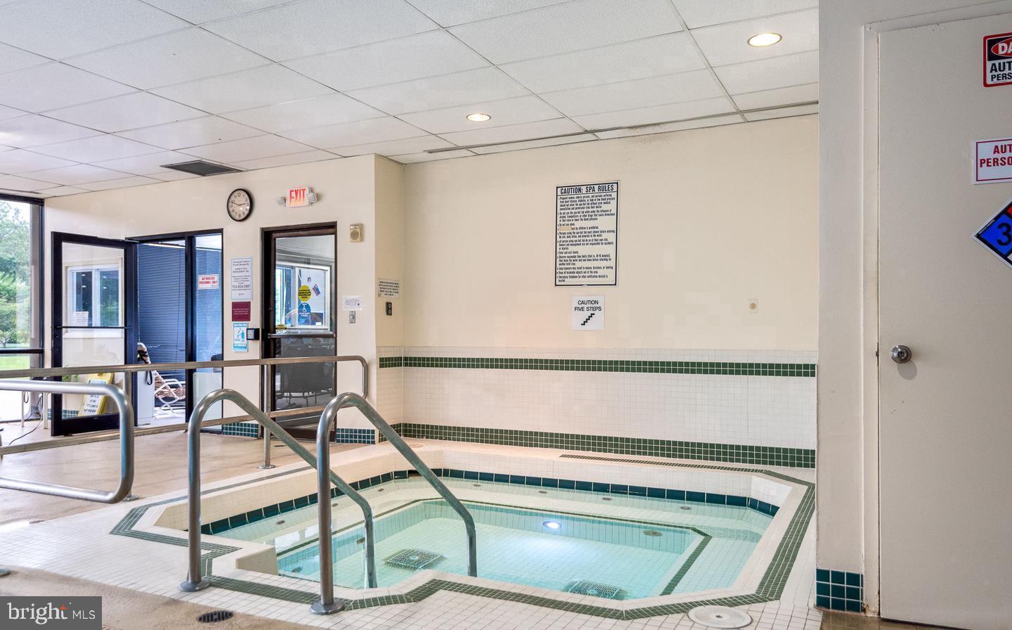 5225 Pooks Hill Road, Unit 303S Bethesda, MD 20814 - Photo 14 of 19 Relaxing spa retreat awaits you.