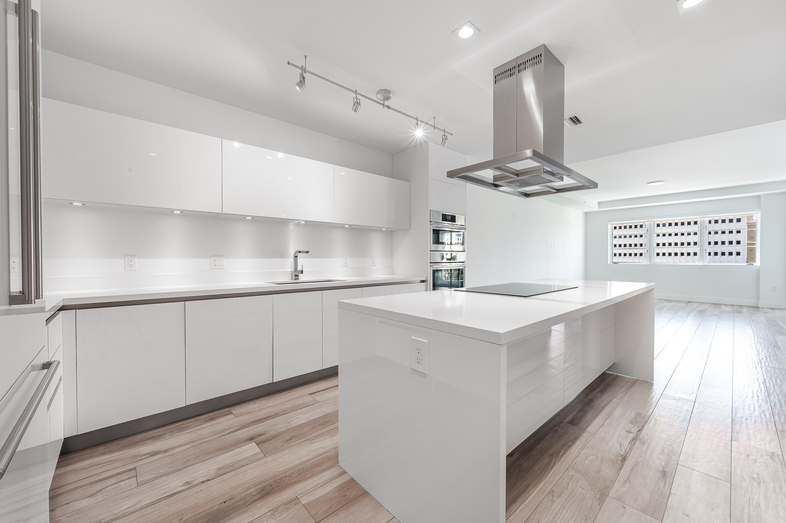 155 East Boca Raton Road, Unit 516 Boca Raton, FL 33432 - Photo 1 of 47 photo-1