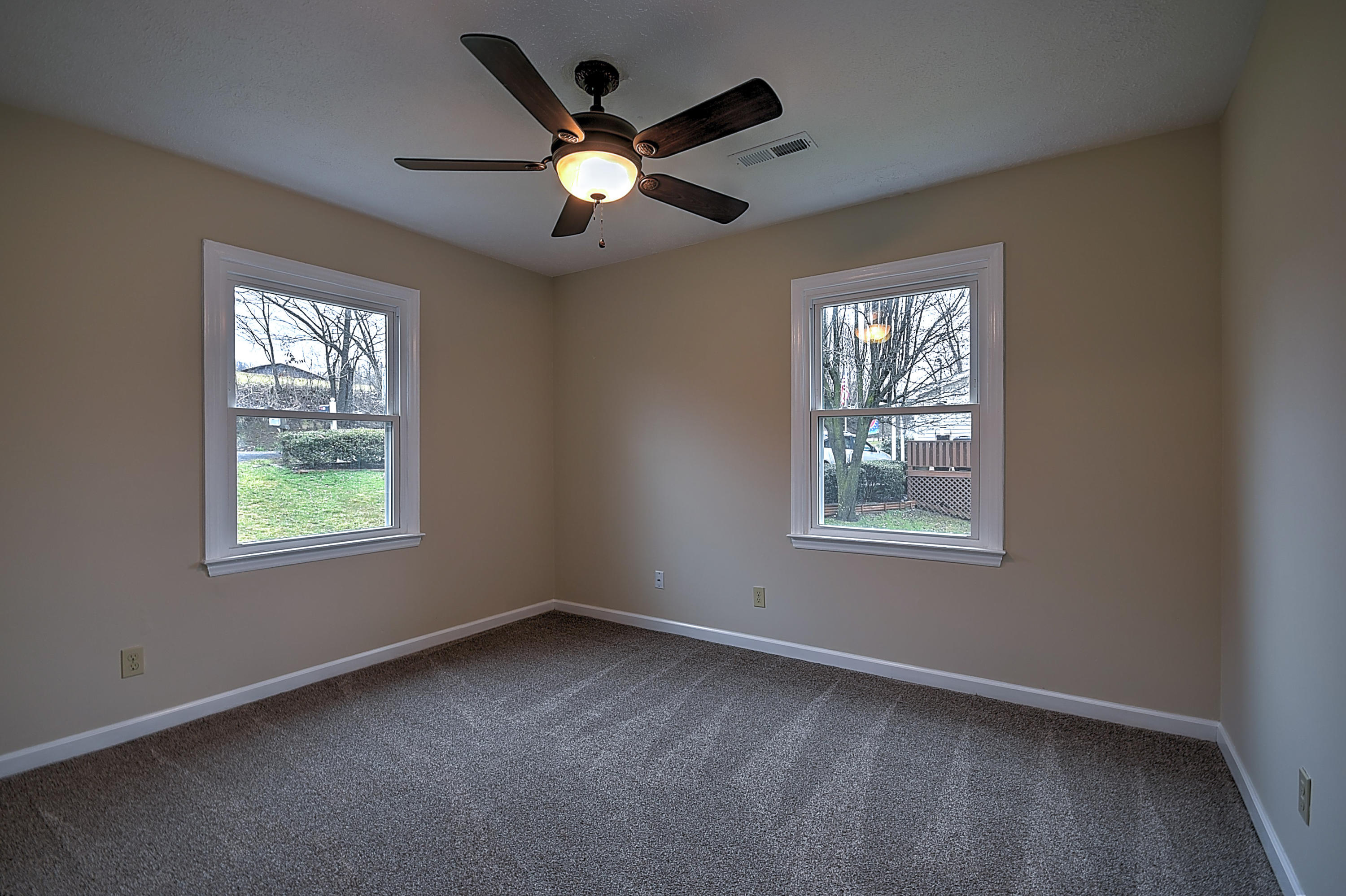6026 Reedy Creek Road Bristol, VA 24202 - Photo 23 of 41 6026 Reedy Creek-24