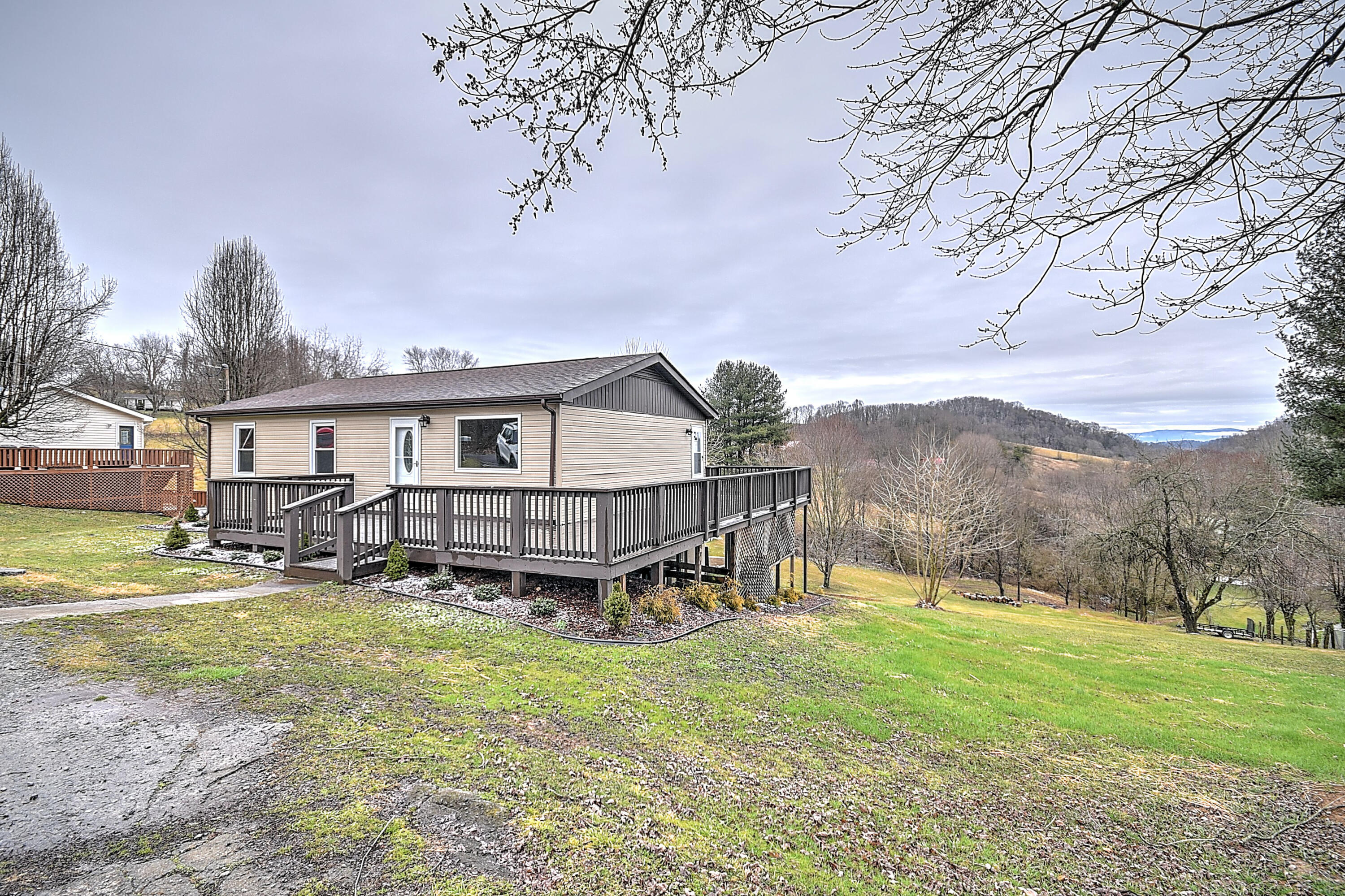 6026 Reedy Creek Road Bristol, VA 24202 - Photo 3 of 41 6026 Reedy Creek-4