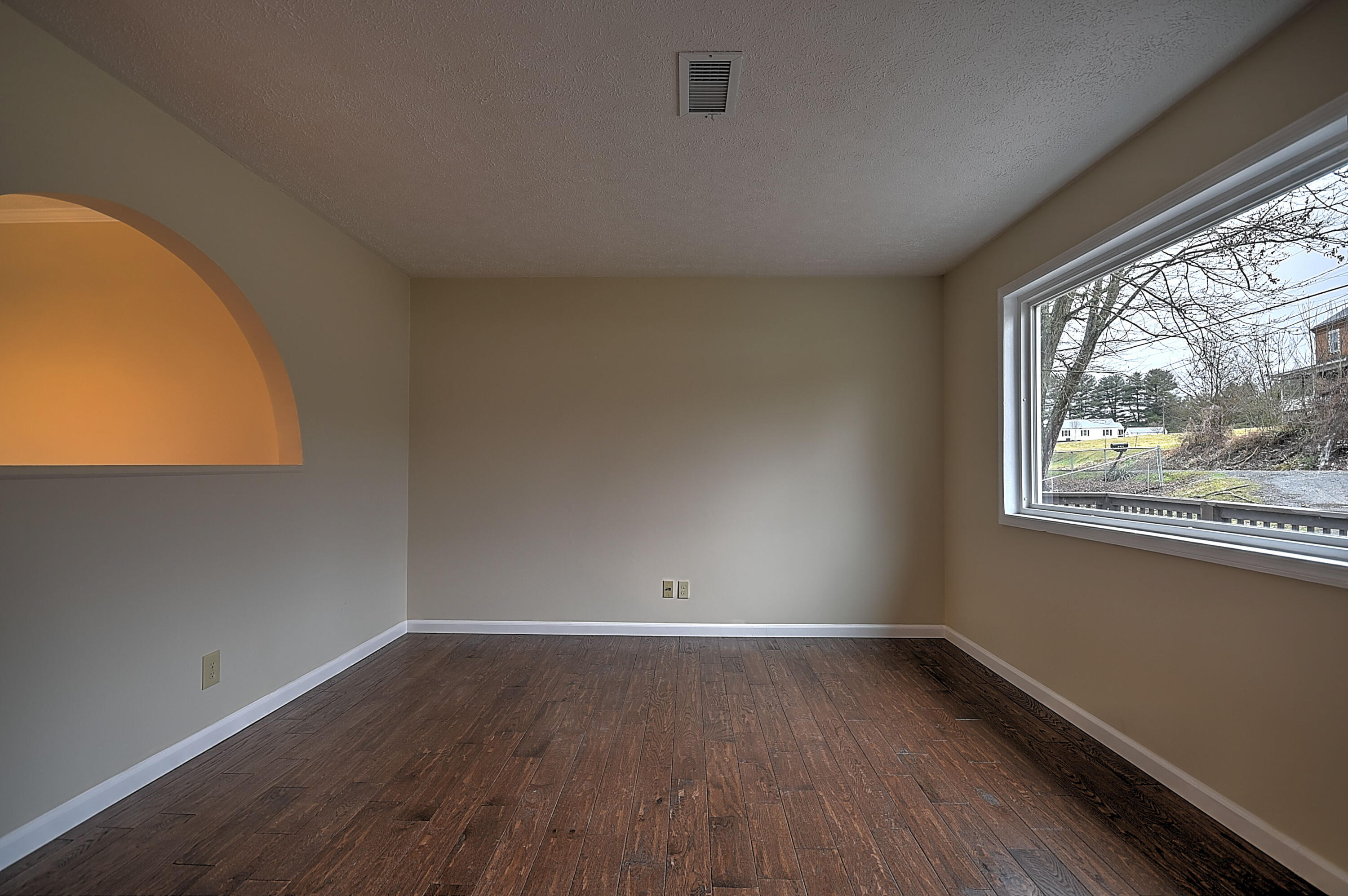 6026 Reedy Creek Road Bristol, VA 24202 - Photo 7 of 41 6026 Reedy Creek-8