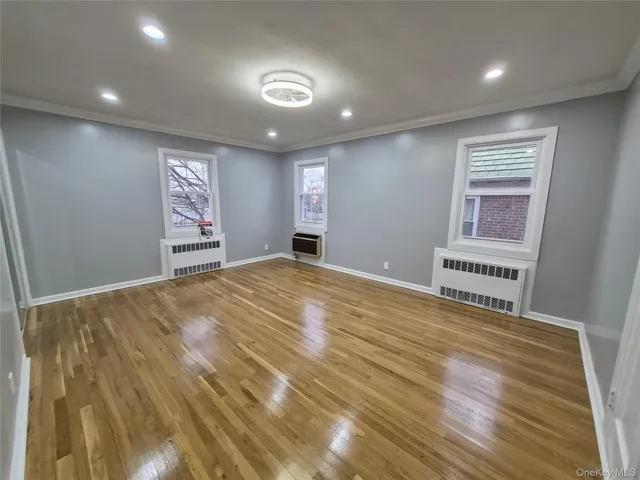 $1,549,000 | 80-19 Utopia Parkway | Jamaica Estates