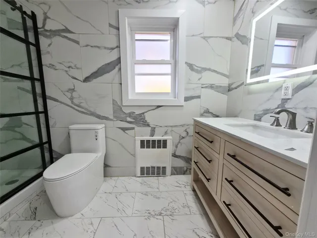 $1,549,000 | 80-19 Utopia Parkway | Jamaica Estates