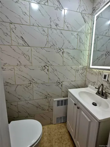 $1,549,000 | 80-19 Utopia Parkway | Jamaica Estates