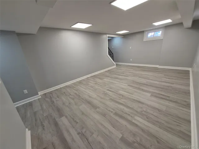 $1,549,000 | 80-19 Utopia Parkway | Jamaica Estates