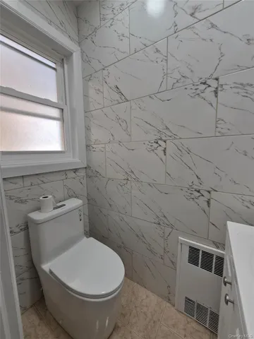 $1,549,000 | 80-19 Utopia Parkway | Jamaica Estates