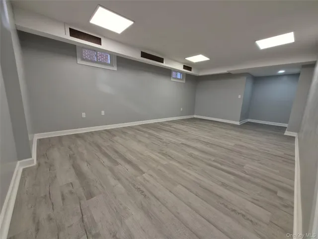 $1,549,000 | 80-19 Utopia Parkway | Jamaica Estates