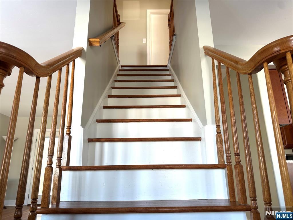 34 Atkins Terrace East Rutherford, NJ 07073 - Photo 8 of 18