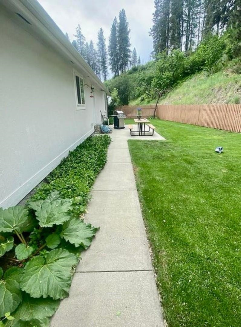 2 Fine Hill Road Kettle Falls, WA 99141 - Photo 6 of 34