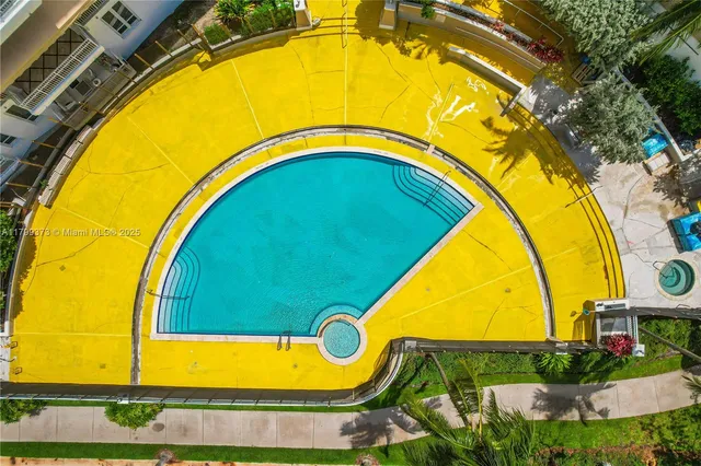 $5,400 | 701 Brickell Key Boulevard, Unit 1110, Miami, FL 33131