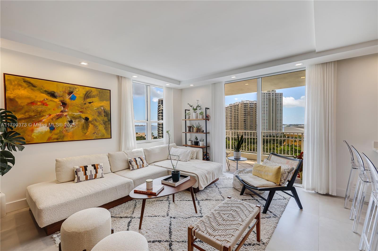 701 Brickell Key Boulevard, Unit 1110 Miami, FL 33131 - Photo 4 of 28