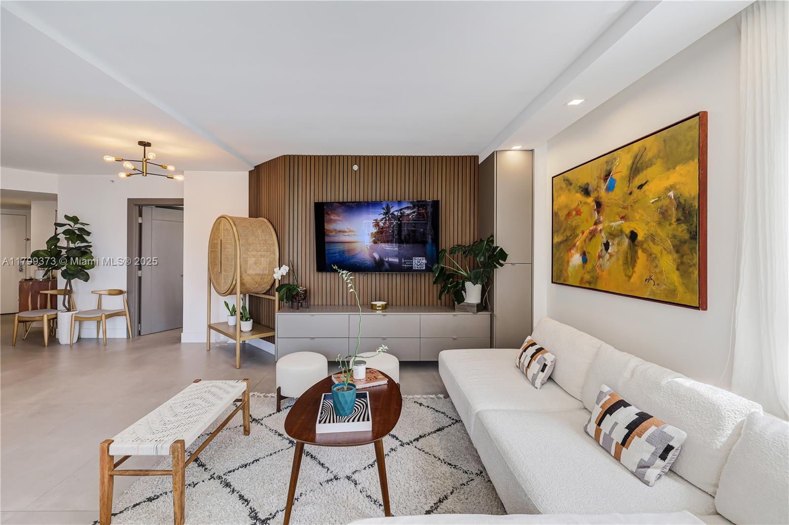 701 Brickell Key Boulevard, Unit 1110 Miami, FL 33131 - Photo 7 of 28