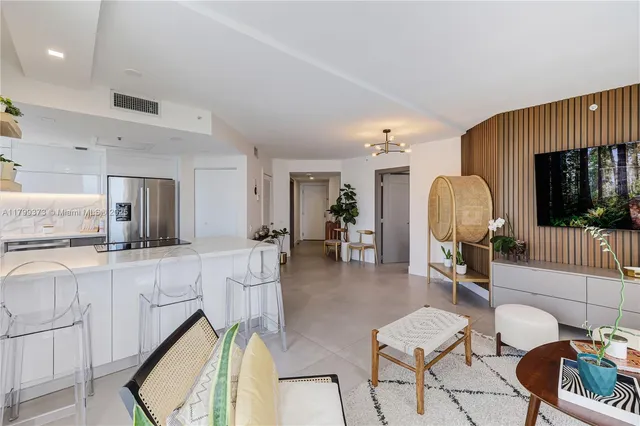 $5,400 | 701 Brickell Key Boulevard, Unit 1110, Miami, FL 33131