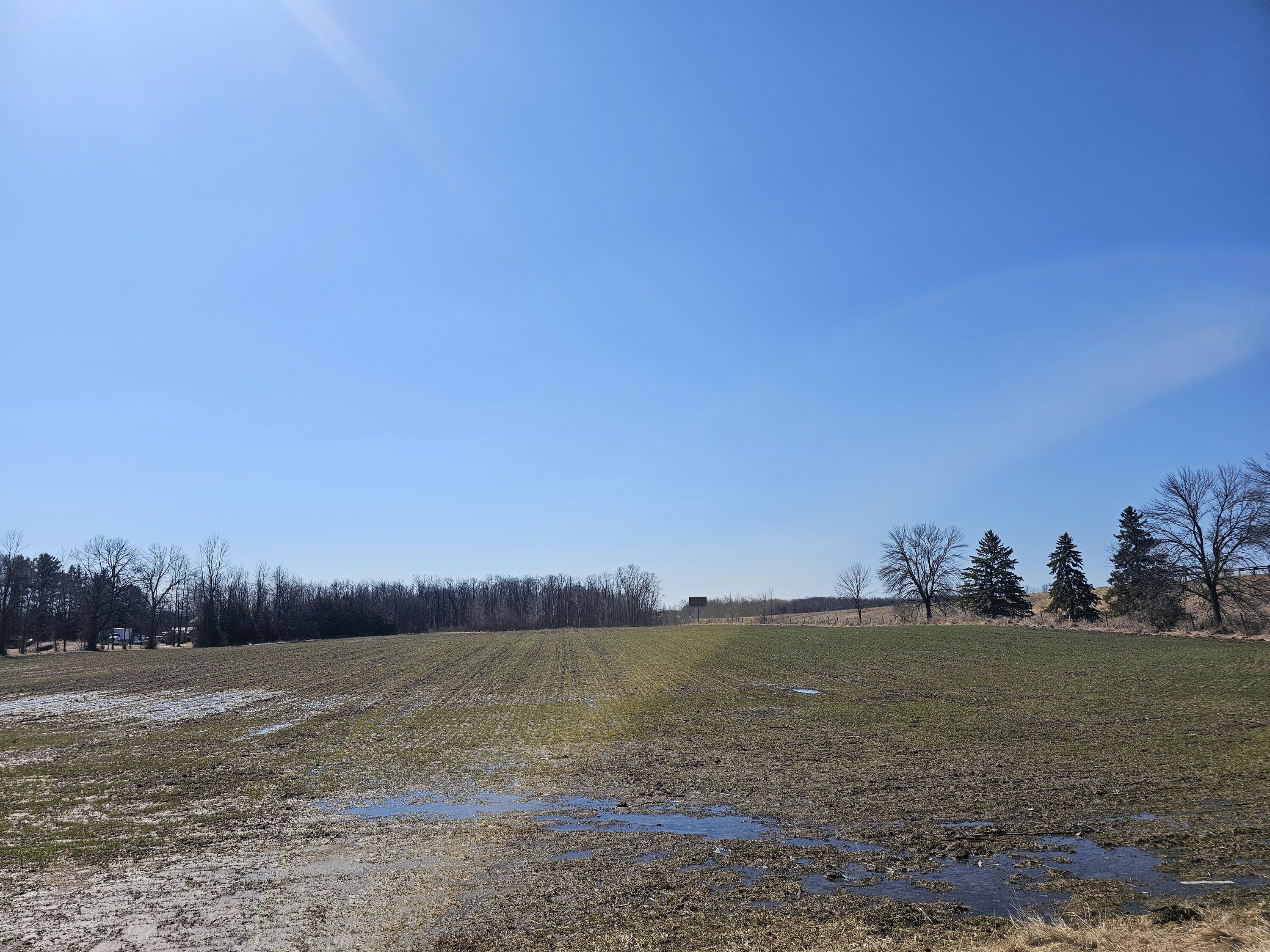 4501 Clover Road Newton, WI 54220 - Photo 4 of 5 20260407_111016