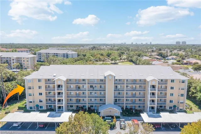 $274,900 | 19851 Breckenridge Drive, Unit 401, Estero, FL 33928