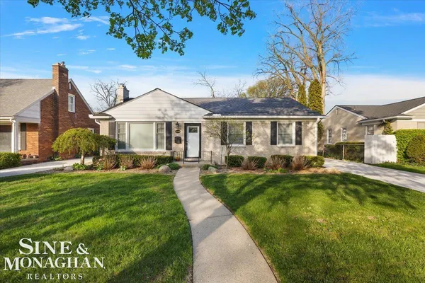 $500,000 | 1044 Somerset Avenue, Grosse Pointe Park, MI 48230