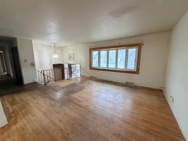 $185,000 | 4656 176th Place, Country Club Hills, IL 60478