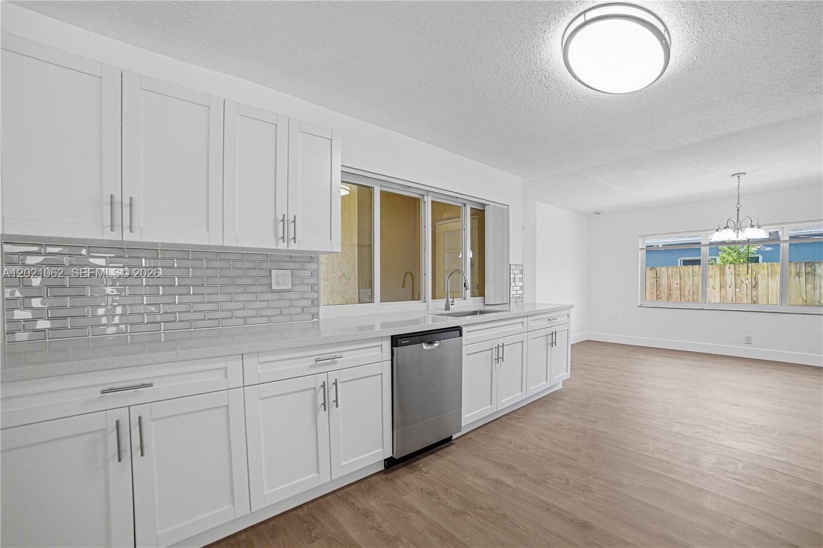 4981 Southwest 7th Street Margate, FL 33068 - Photo 5 of 34