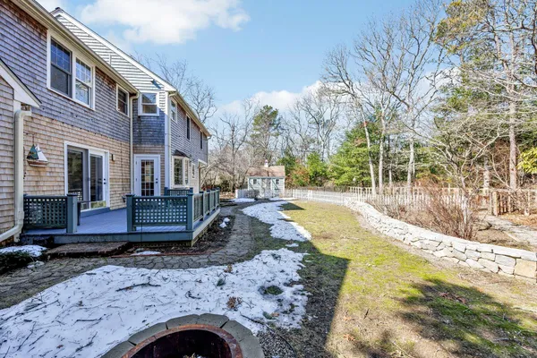 $785,000 | 348 Wakeby Road, Marstons Mills, MA 02648
